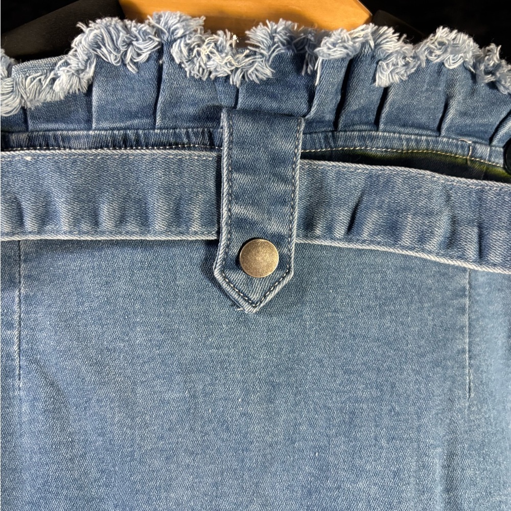 Hayden Los Angeles Denim Ruffle Skirt with Belt Sz S - Picture 7 of 11